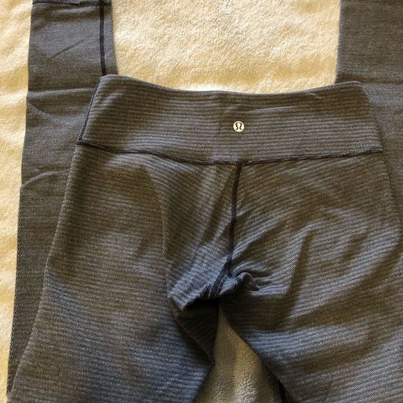 Lululemon WUP size 8 - Picture 4 of 7